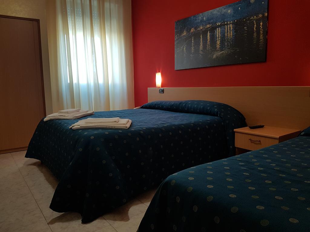 Hotel Il Riccio Porto Cesareo Exteriör bild