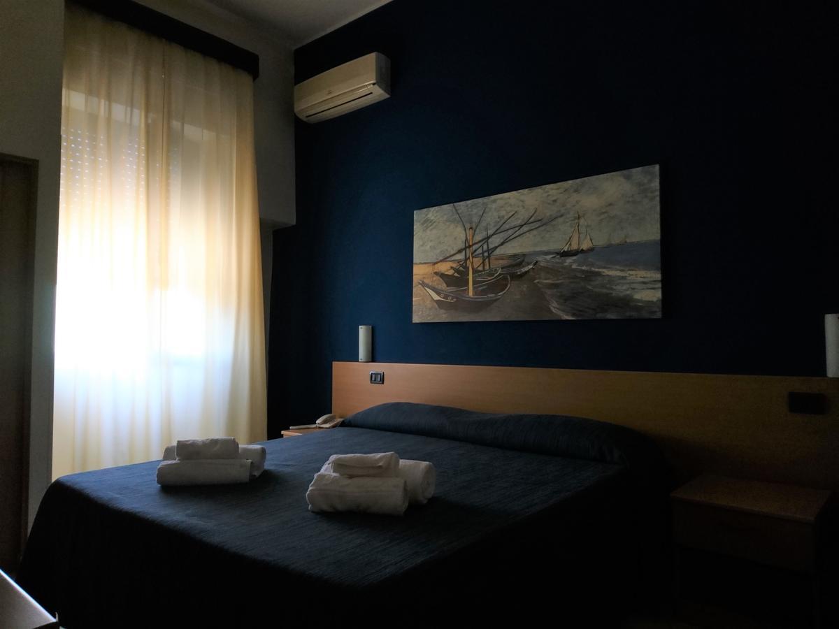 Hotel Il Riccio Porto Cesareo Exteriör bild