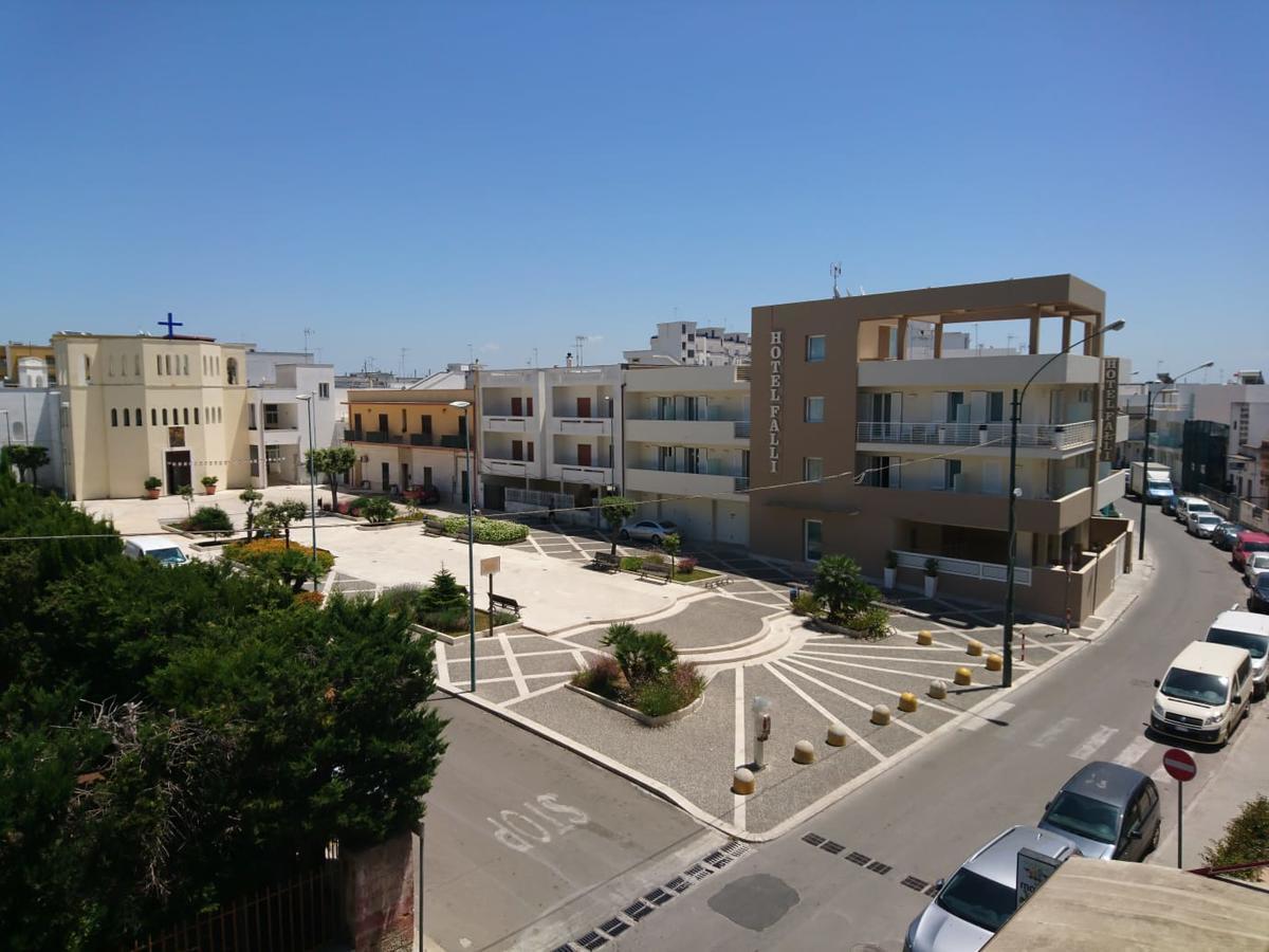 Hotel Il Riccio Porto Cesareo Exteriör bild